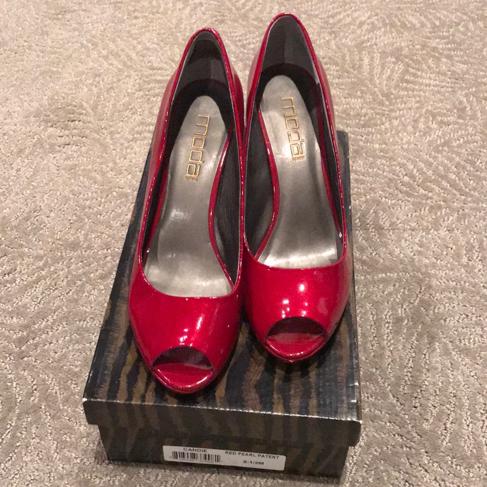 8.5 red pearl patent heels